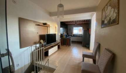 Casa para Venda em Duque de Caxias, Centro, 3 dormitórios, 1 banheiro, 2 vagas