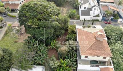 Vende-se Terreno de Alto Padrão, 350m  por R 525.000,00 - Jardim Samambaia.