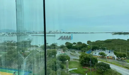 Apartamento com 3 quartos à venda na Rua Jorge Tzachel, 382, Fazenda, Itajaí por R$ 3.500.000