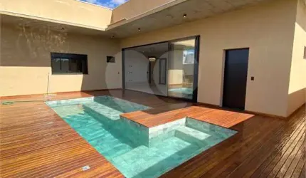 Casa com 4 quartos à venda em Condomínio Residencial Grand Trianon - GO