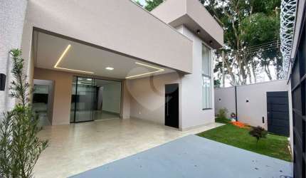 Casa com 3 quartos à venda em Setor Lago Dos Buritis - GO