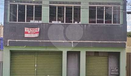 Sobrado à venda em Vila Santana - GO