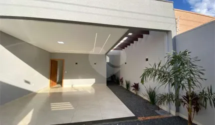 Casa térrea com 3 quartos à venda em Residencial Campos Do Jordão - GO