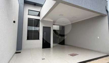 Casa com 3 quartos à venda em Residencial Ildefonso Limírio - GO
