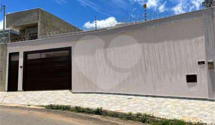 Casa com 3 quartos à venda em Residencial Villa Bella - GO