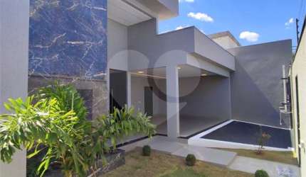 Casa com 3 quartos à venda em Anápolis City - GO