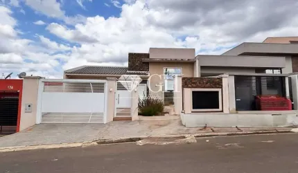 Casa com 3 quartos à venda na Rua Fioravante Foggiato, Jardim Carvalho, Ponta Grossa, 360 m2 por R$ 1.050.000