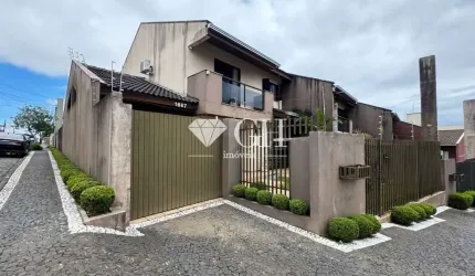 Casa com 3 quartos à venda na Rua Francisco Ribas, Centro, Ponta Grossa, 152 m2 por R$ 690.000