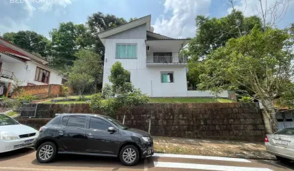 CASA PARA LOCAÇÃO NO CENTRO DE PATO BRANCO - PARTE DE CIMA - SEMI MOBILIADA