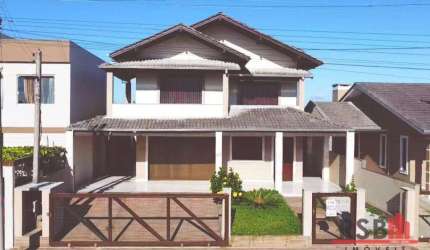 Casa com 5 dormitórios à venda, 240 m² por R$ 700.000,00 - Bellatorres - Passo de Torres/SC