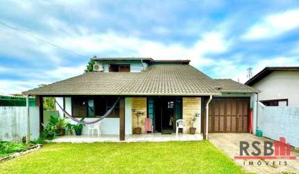 Casa com 3 dormitórios à venda, 225 m² por R$ 850.000,00 - Centro - Passo de Torres/SC
