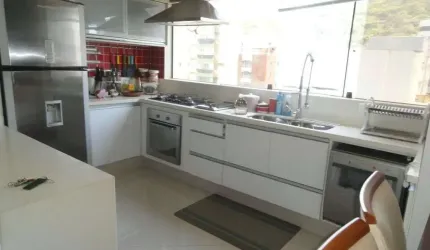 Apartamento para Venda em Guarujá, Pitangueiras, 3 dormitórios, 1 suíte, 2 banheiros, 2 vagas