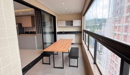 Apartamento 2 quartos 1 suíte próximo à praia do José Menino