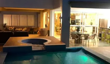 Casa em Condomínio para Venda em Uberlândia, Morada da Colina, 4 dormitórios, 4 suítes, 2 banheiros, 4 vagas