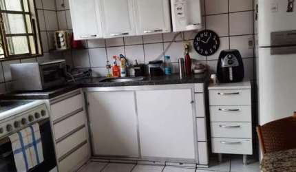 Casa para Venda em Uberlândia, Saraiva, 3 dormitórios, 1 suíte, 2 banheiros, 2 vagas