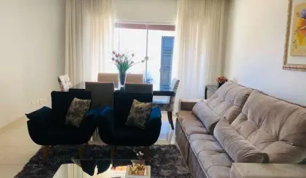 Casa para Venda em Uberlândia, Planalto, 3 dormitórios, 1 suíte, 2 banheiros, 3 vagas