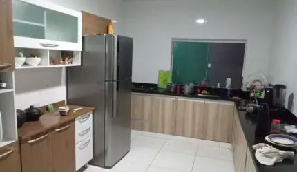 Casa para Venda em Uberlândia, Jardim Brasília, 3 dormitórios, 1 suíte, 1 banheiro, 2 vagas