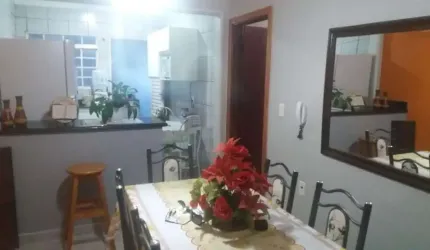Casa para Venda em Uberlândia, Cidade Jardim, 3 dormitórios, 1 suíte, 2 banheiros, 8 vagas