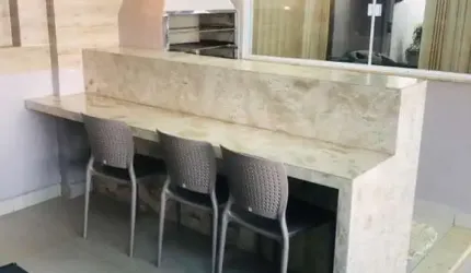 Casa para Venda em Uberlândia, Residencial Gramado, 3 dormitórios, 1 suíte, 2 banheiros, 3 vagas