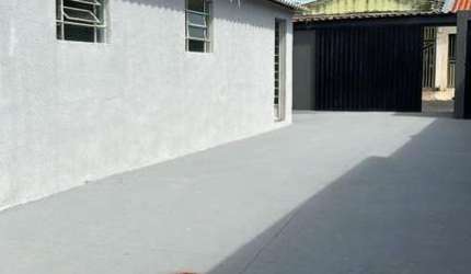 Casa para Venda em Uberlândia, Jardim Brasília, 3 dormitórios, 1 banheiro, 6 vagas