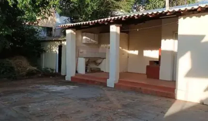 Casa para Venda em Uberlândia, Fundinho, 3 dormitórios, 2 banheiros, 1 vaga
