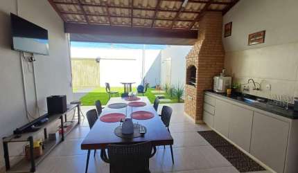 Casa para Venda em Uberlândia, Nova Uberlândia, 3 dormitórios, 1 suíte, 2 banheiros, 4 vagas