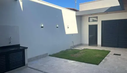Casa para Venda em Uberlândia, Vigilato Pereira, 3 dormitórios, 3 suítes, 1 banheiro, 4 vagas