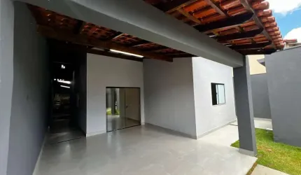 Casa para Venda em Uberlândia, Jardim Europa, 3 dormitórios, 1 suíte, 1 banheiro, 4 vagas