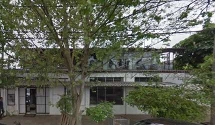 Excelente casa comercial com opção de moradia no segundo andar