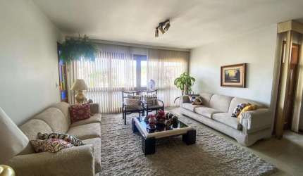 Apartamento 4 quartos, sendo 1 suíte, 2 vagas de garagem