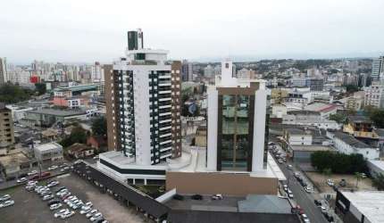 Apartamento de 2 quartos, sendo 1 suíte, sacada, 1 vaga de garagem