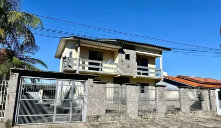 Casa com 4 quartos e amplo terreno Prospera, Criciuma