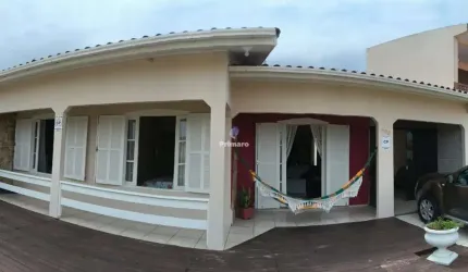 Casa à venda na Zona Sul da Praia do Rincão