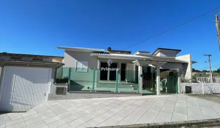 Casa a venda 5 quartos, piscina, proximo ao centro de Criciciuma