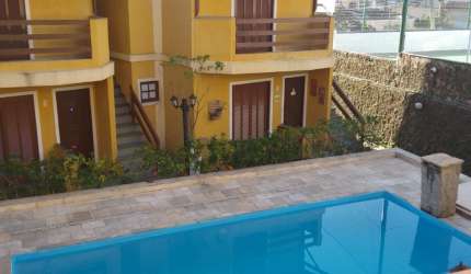 Lindo sobrado a venda com 91m², dois dormitórios, 80 metros da praia.