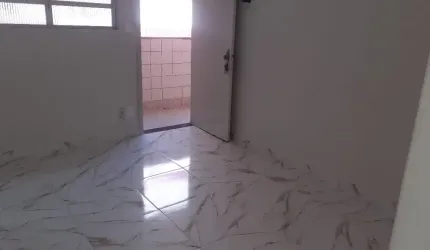 Lindo apartamento à venda, com dois dormitórios, vaga de garagem, aproximadamente 100 metros da praia, Mirim Praia Grande SP.