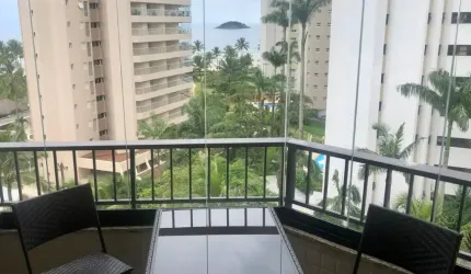 Apartamento  pé na área com dois dormitórios (sendo uma suíte), 02 vagas com vista para o mar. Riviera de São Lourenço/SP