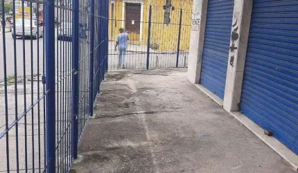 Sobrado com 3 dormitórios à venda, 219 m² por R$ 450.000,00 - Venda da Cruz - São Gonçalo/RJ
