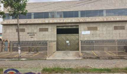 Andar Comercial em Novo Cavaleiros  -  Macaé