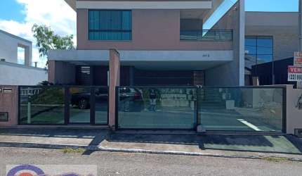 CASA VALE DOS CRISTAIS