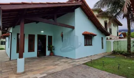 Casa dos Sonhos no Condomínio Mar Verde: 3 quartos, piscina, espaço gourmet e mais!