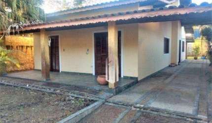 Excelente Casa com 3 dormitórios, 750 metros da Praia, 432m² por R$ 600.000 - Praia da Maranduba - Ubatuba/SP
