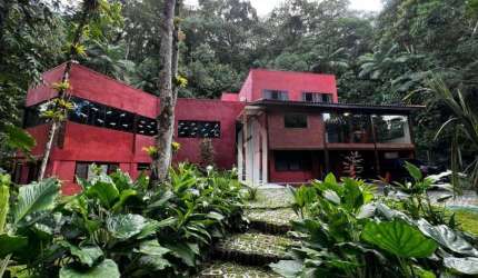 Lindo sobrado em condomínio fechado com 4 suítes à venda, 3.524m² por R$  1.320.000 - B Una - São Sebastião/SP
