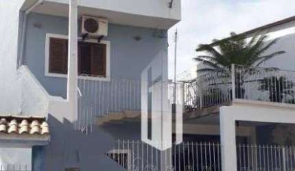 Sobrado com 4 dormitórios à venda, 184m² por R$ 380.000 - Tinga - Caraguatatuba/SP