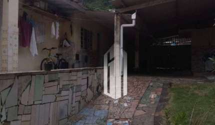Casa no bairro Olaria em Caraguatatuba
