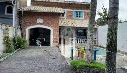 Sobrado com 3 dormitórios à venda, 250 m² por R$ 800.000,00 - Centro - Caraguatatuba/SP