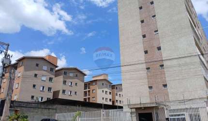 Belíssimo 2 dormitórios com 1 vaga de garagem - Localização acessível, residencial e tranquila!!