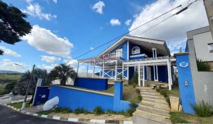 casa em condominio fechado em atibaia