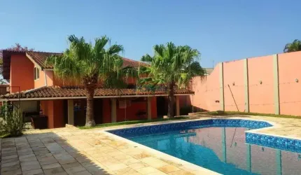 casa em atibaia, proximo lucas garcez, bairro nobre