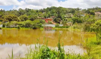 chacara em nazare paulista, terreno grande, piscina , churrasqueira,bem localiza